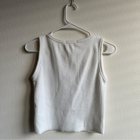 PRINCESS POLLY Cropped Tank - Picture 2 of 2